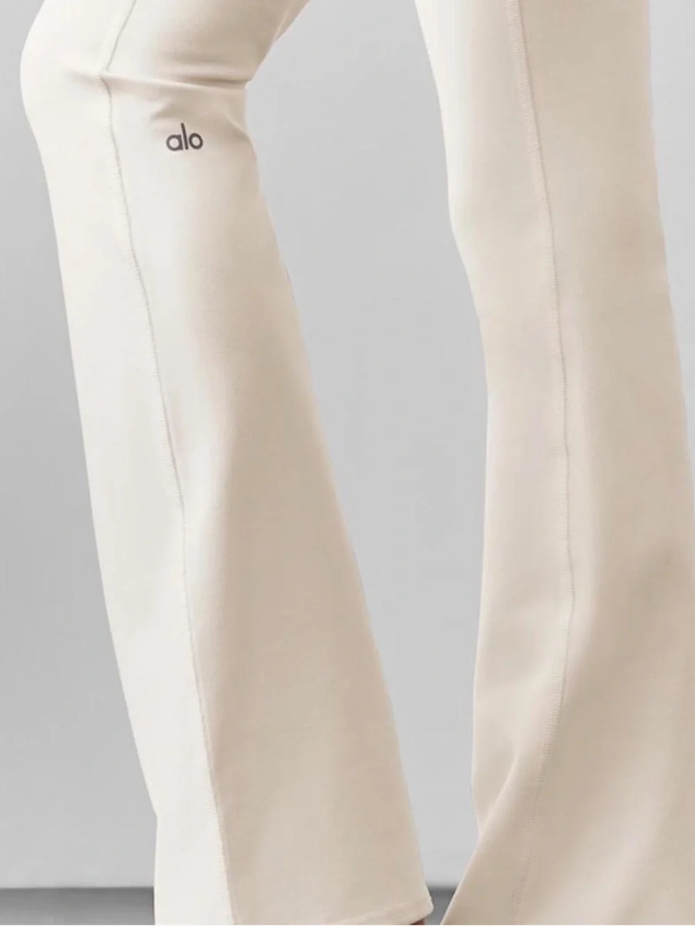 ALO Yoga Cream Flare High-Rise Jeans